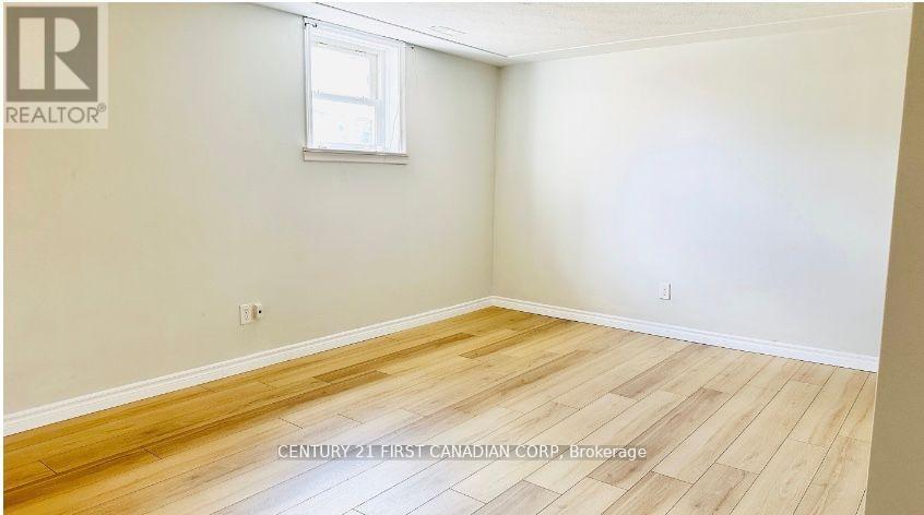 454 Salisbury Street, London East, Ontario  N5Y 3B2 - Photo 33 - X12198653