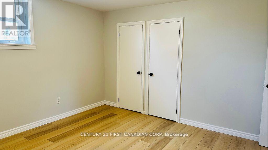 454 Salisbury Street, London East, Ontario N5Y 3B2 - Photo 38 - X12198653