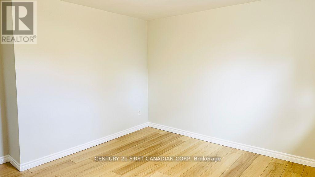 454 Salisbury Street, London East, Ontario N5Y 3B2 - Photo 39 - X12198653