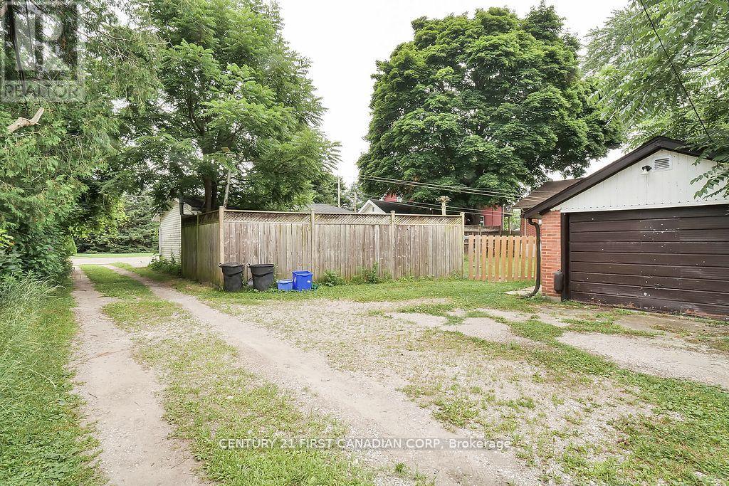 454 Salisbury Street, London East, Ontario N5Y 3B2 - Photo 45 - X12198653