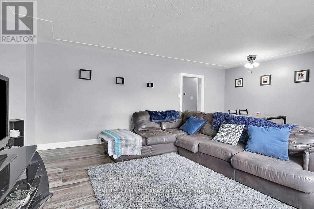454 Salisbury Street, London East, Ontario  N5Y 3B2 - Photo 9 - X12198653