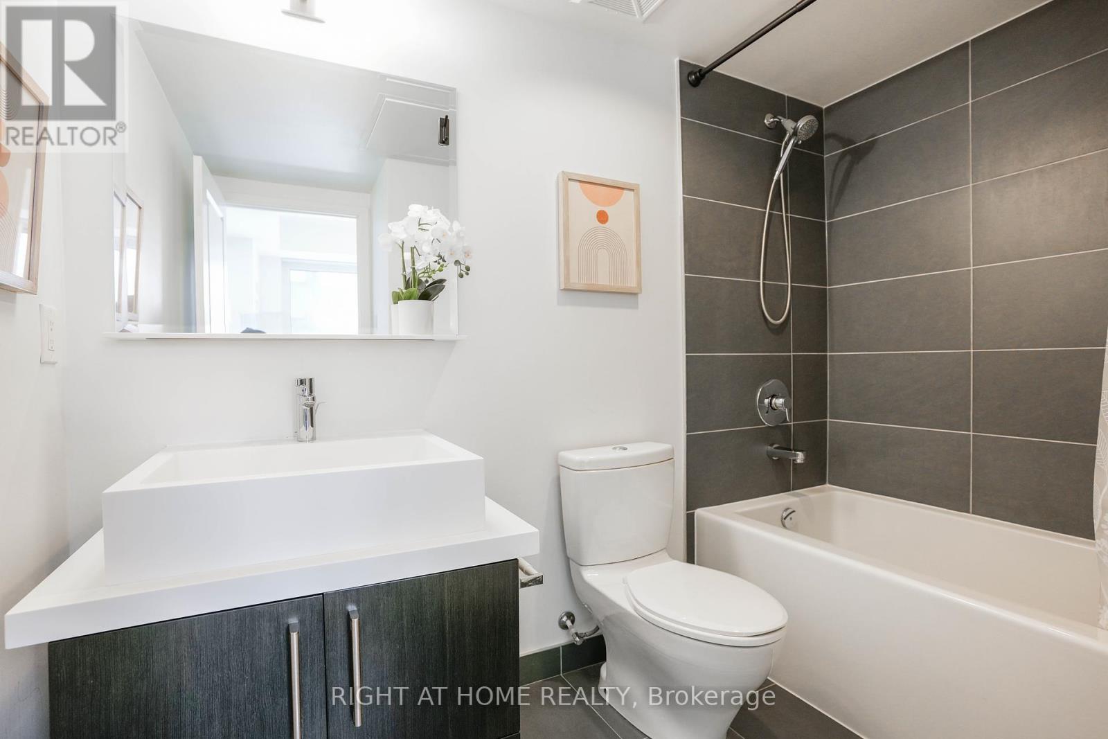 2202 - 65 St Mary Street, Toronto (Bay Street Corridor), Ontario  M5S 0A6 - Photo 18 - C12145984