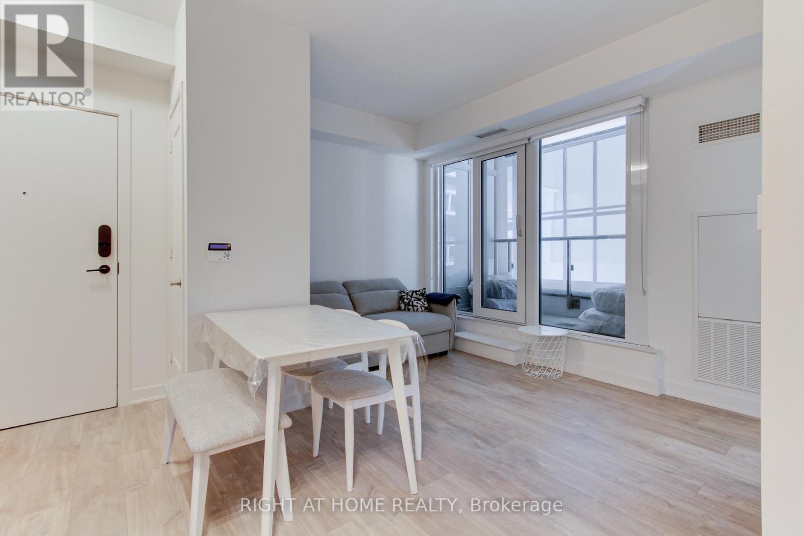 312b E - 70 Princess Street, Toronto, Ontario  M5A 0X6 - Photo 12 - C12198056