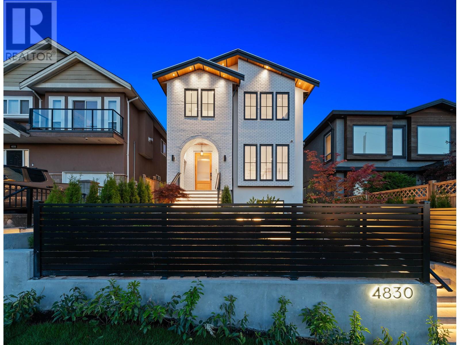 4830 Bessborough Drive, Burnaby, British Columbia  V5C 1L1 - Photo 2 - R3010723