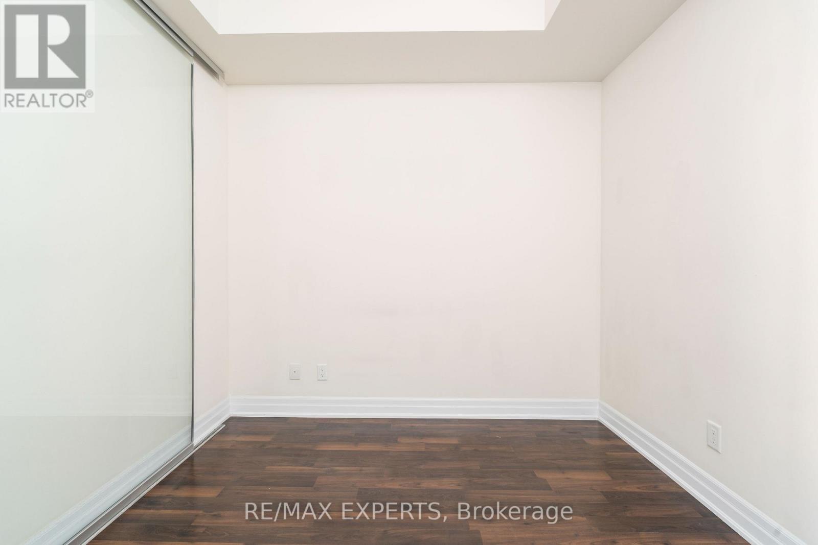 1004 - 9075 Jane Street, Vaughan, Ontario  L4K 0L7 - Photo 11 - N12198489