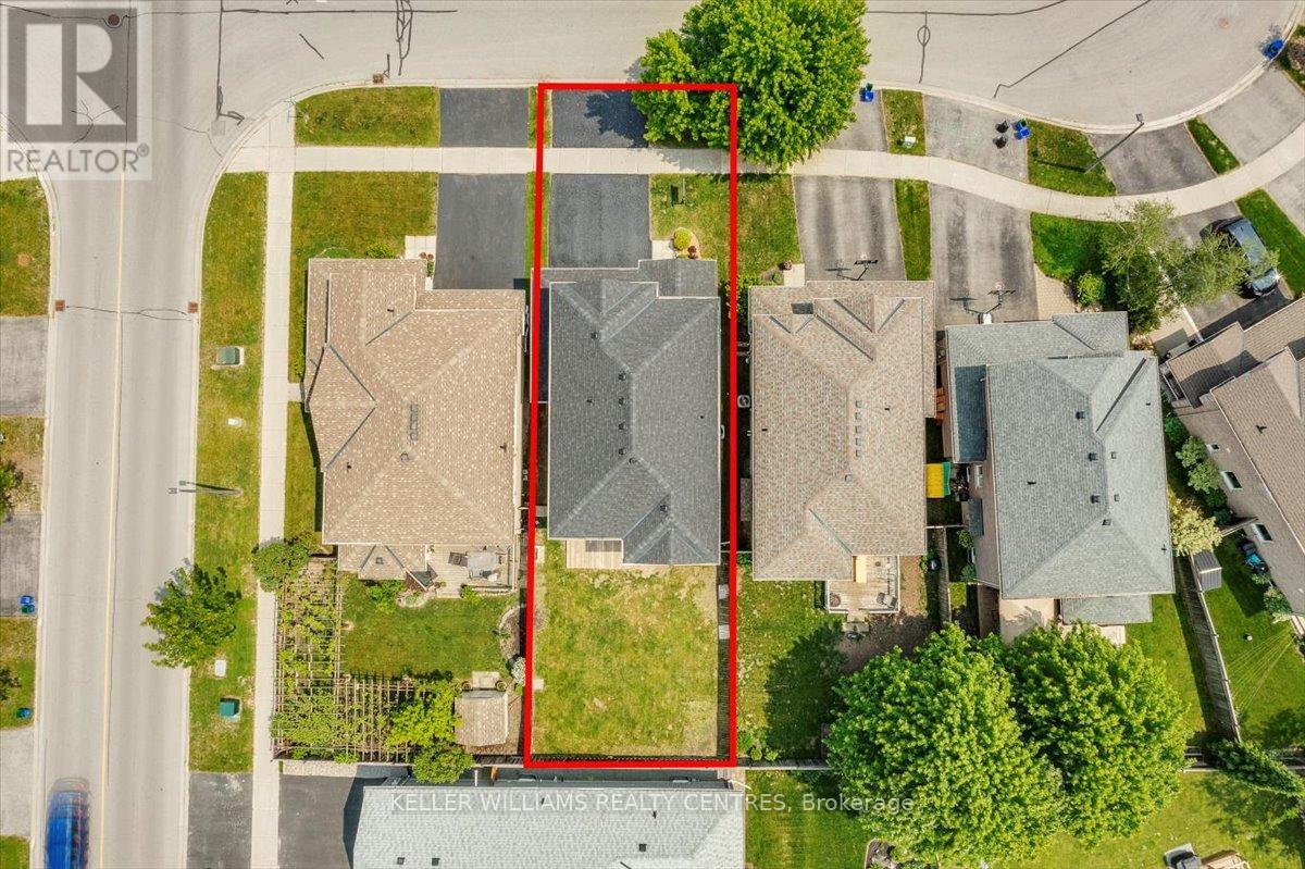 3 Laurelbank Crescent, Georgina, Ontario  L4P 4H6 - Photo 5 - N12198532
