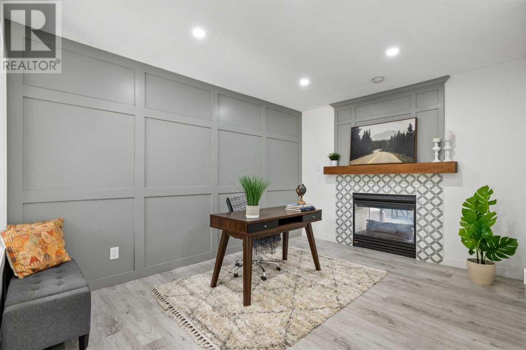 Property at 12 Bridlewood Road SW image 4