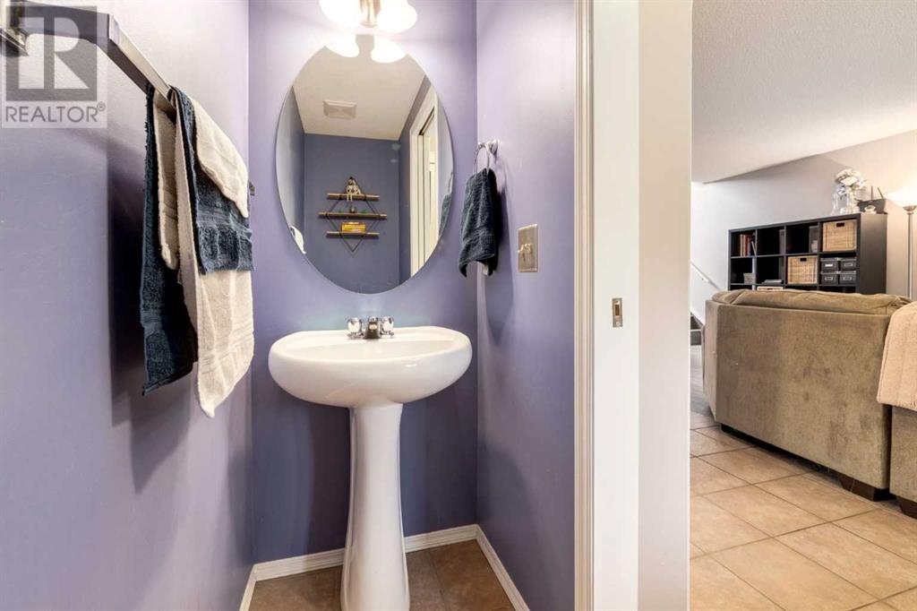 40 Prestwick Heights Se, Calgary, Alberta  T2Z 4H8 - Photo 17 - A2223711