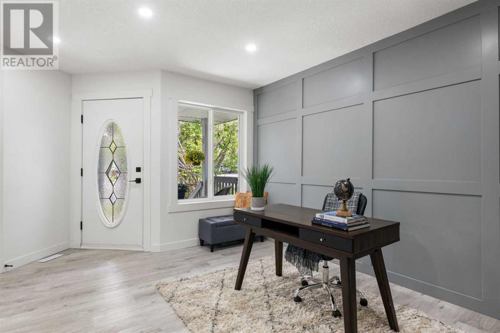 Property at 12 Bridlewood Road SW image 5
