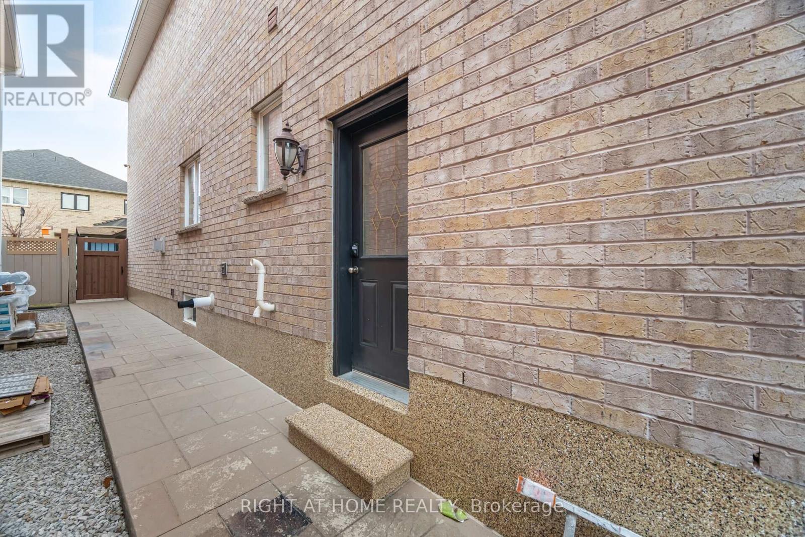 204 Lormel Gate, Vaughan, Ontario  L4H 0C9 - Photo 39 - N12075766