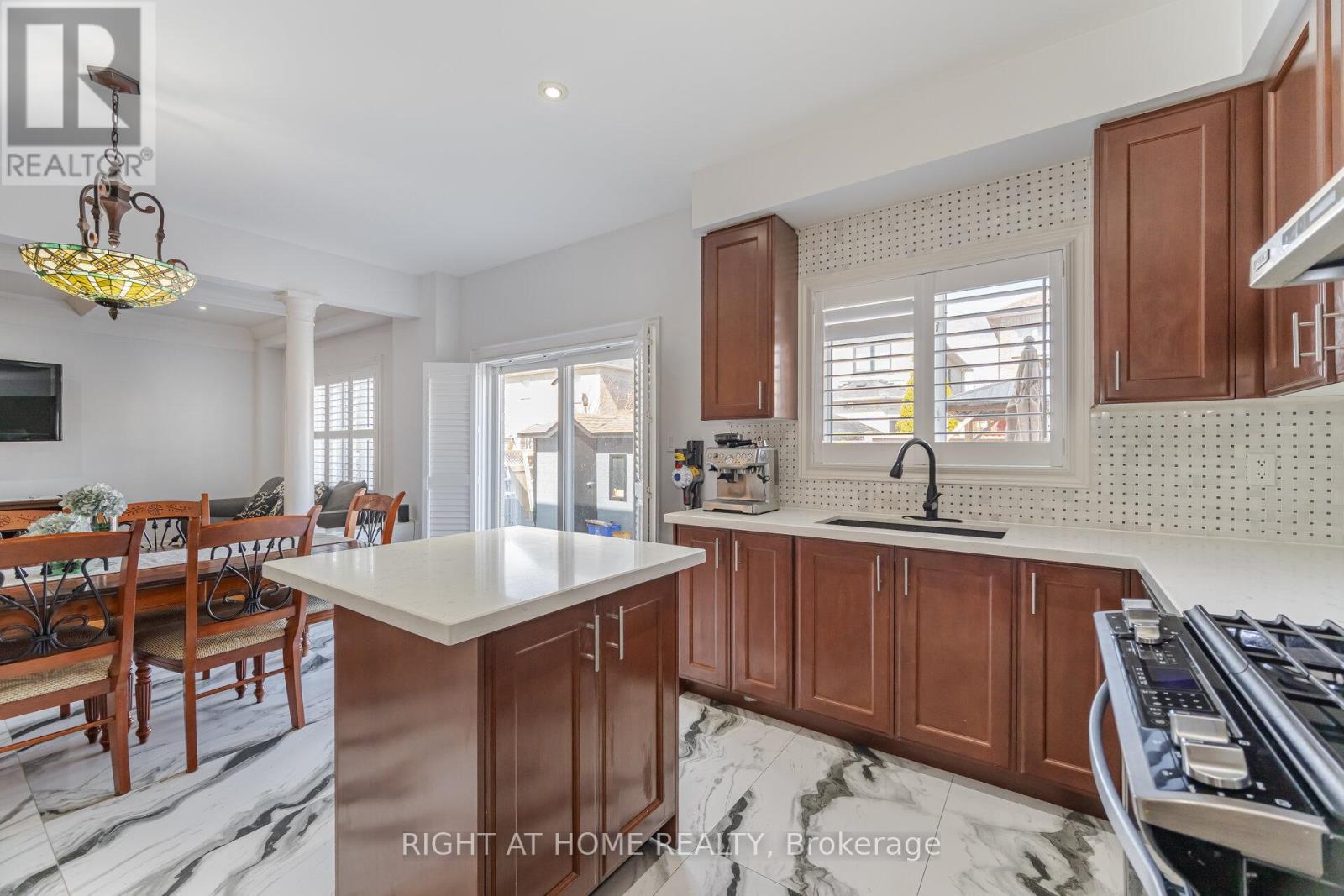 204 Lormel Gate, Vaughan, Ontario  L4H 0C9 - Photo 12 - N12075766