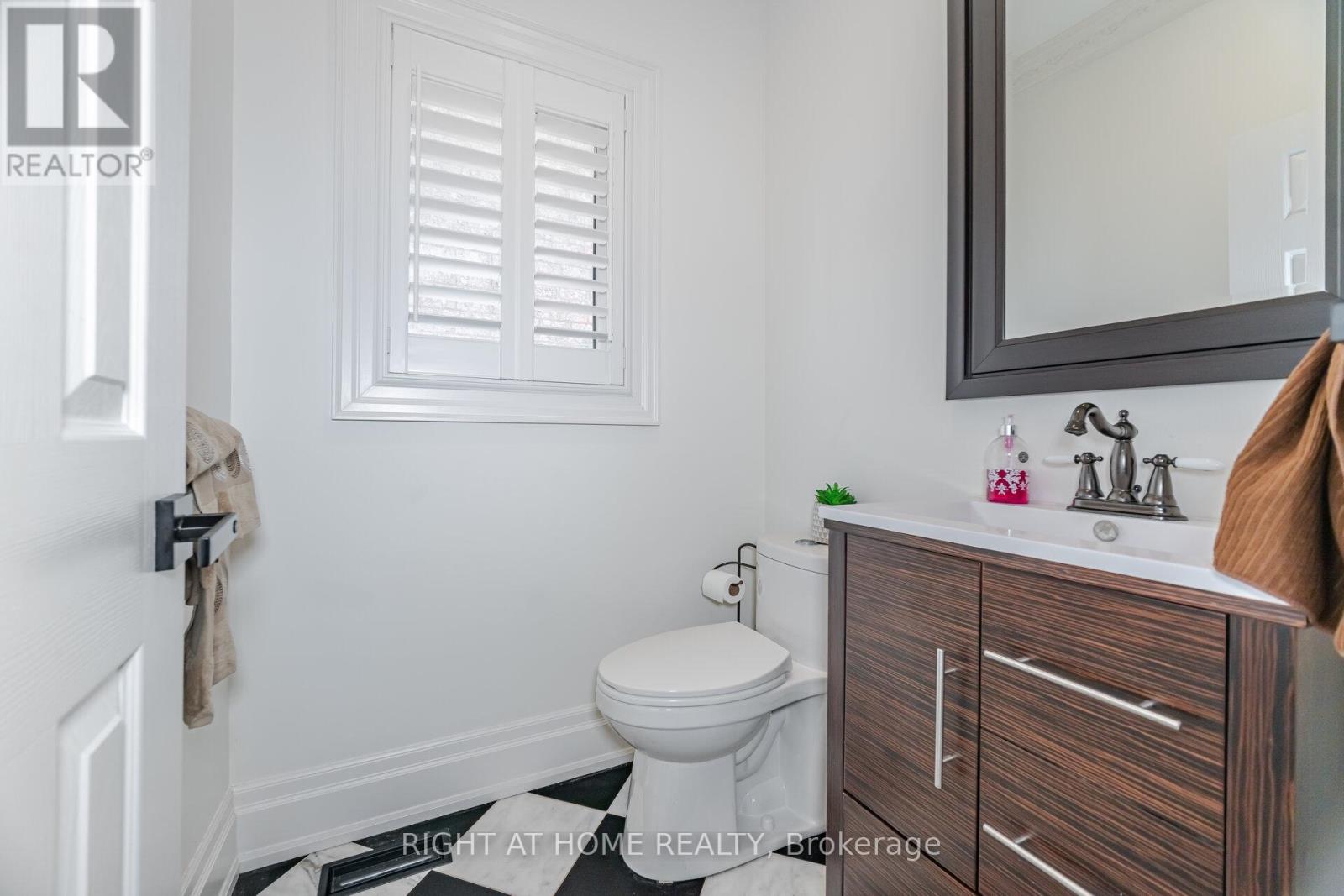 204 Lormel Gate, Vaughan, Ontario  L4H 0C9 - Photo 20 - N12075766