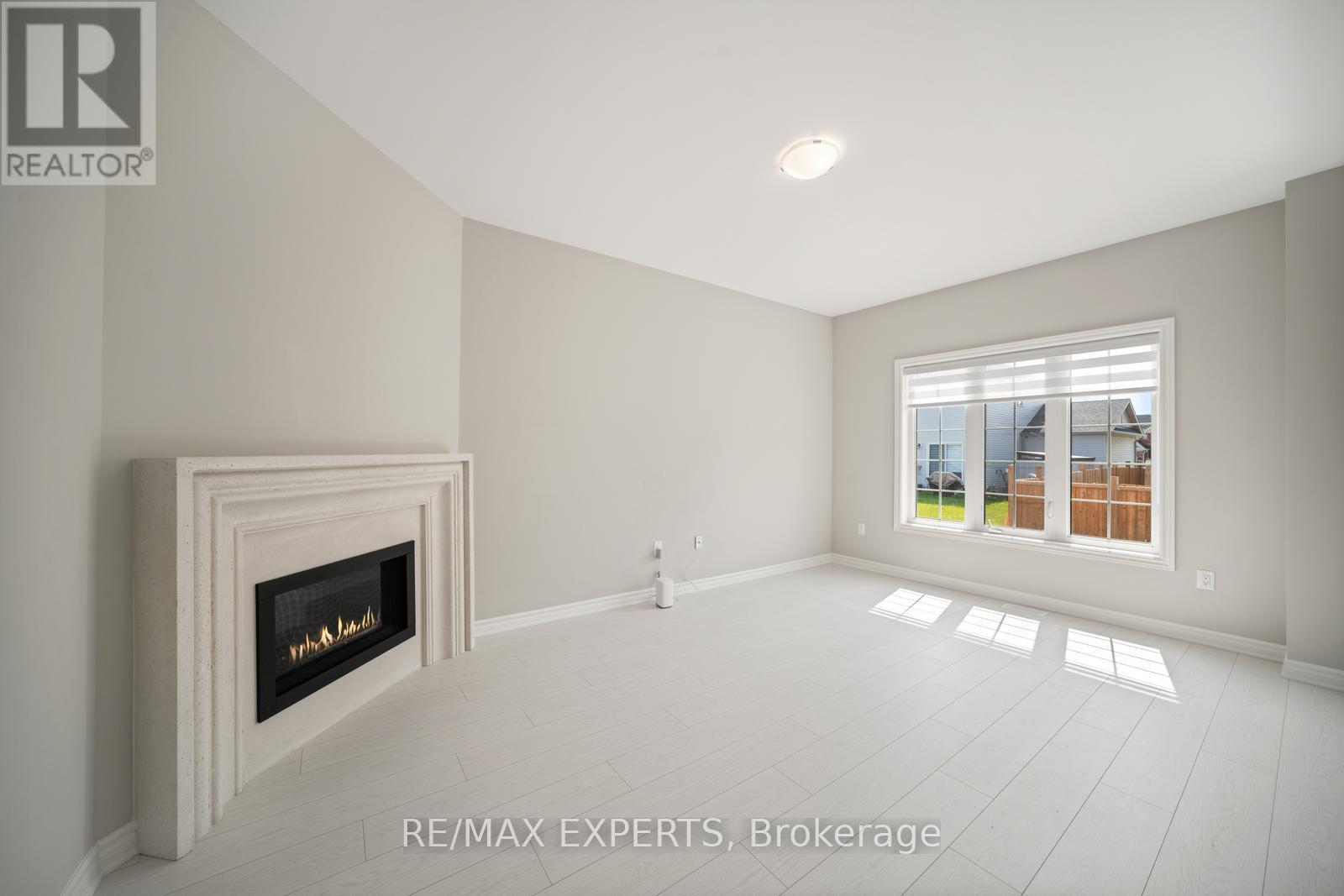 216 Cubitt Street, Clearview (Stayner), Ontario  L0M 1S0 - Photo 17 - S12198542