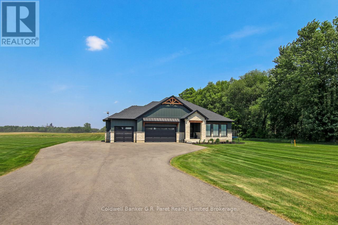 2521 Highway # 3 Highway, Norfolk, Ontario  N3Y 4J9 - Photo 2 - X12198694