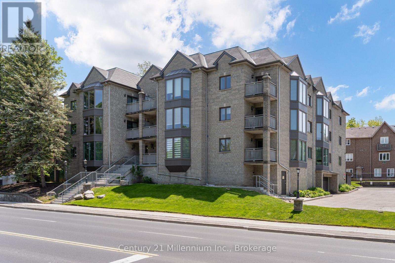 204 - 21 George Street, Aurora, Ontario  L4G 2S1 - Photo 3 - N12198693
