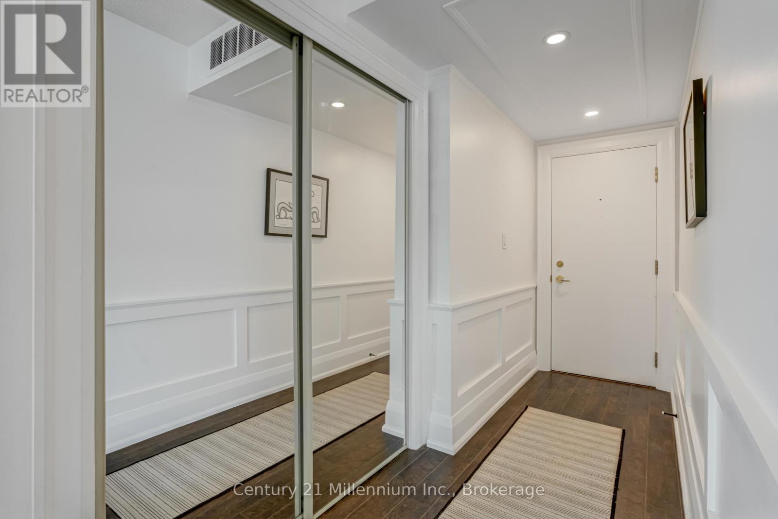 204 - 21 George Street, Aurora, Ontario  L4G 2S1 - Photo 4 - N12198693