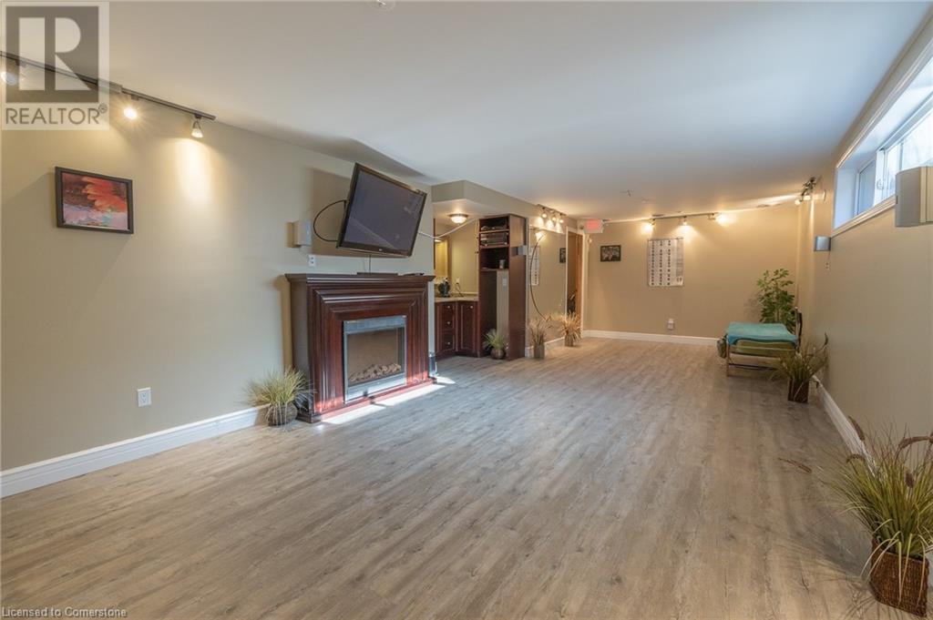11 Belmont Avenue W, Kitchener, Ontario  N2M 1L2 - Photo 14 - 40713878
