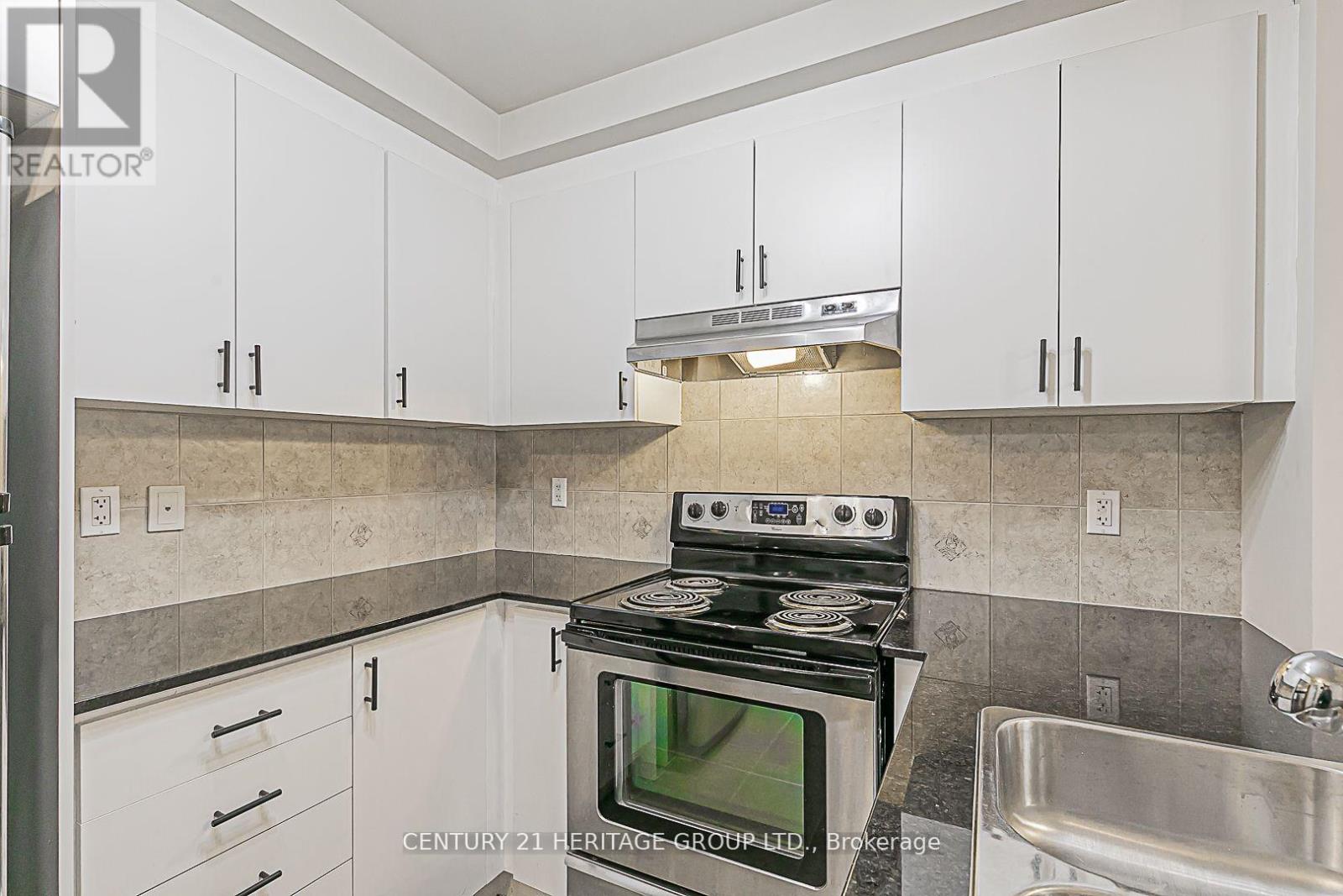 305 - 8 Maison Parc Court, Vaughan, Ontario  L4J 9K5 - Photo 16 - N12196667