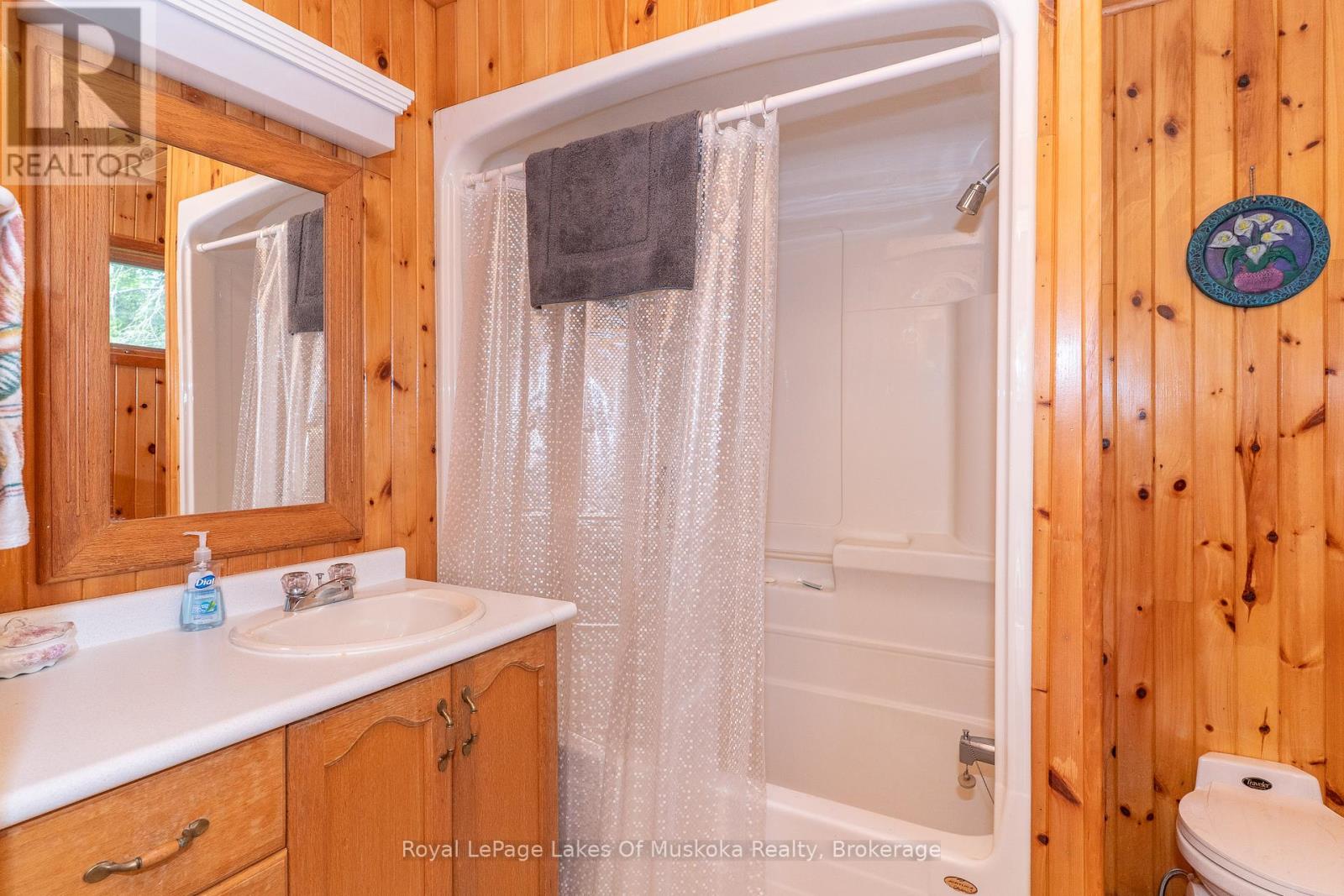 675 Muskoka 10 Road, Huntsville (Stephenson), Ontario  P0B 1L0 - Photo 11 - X12198605