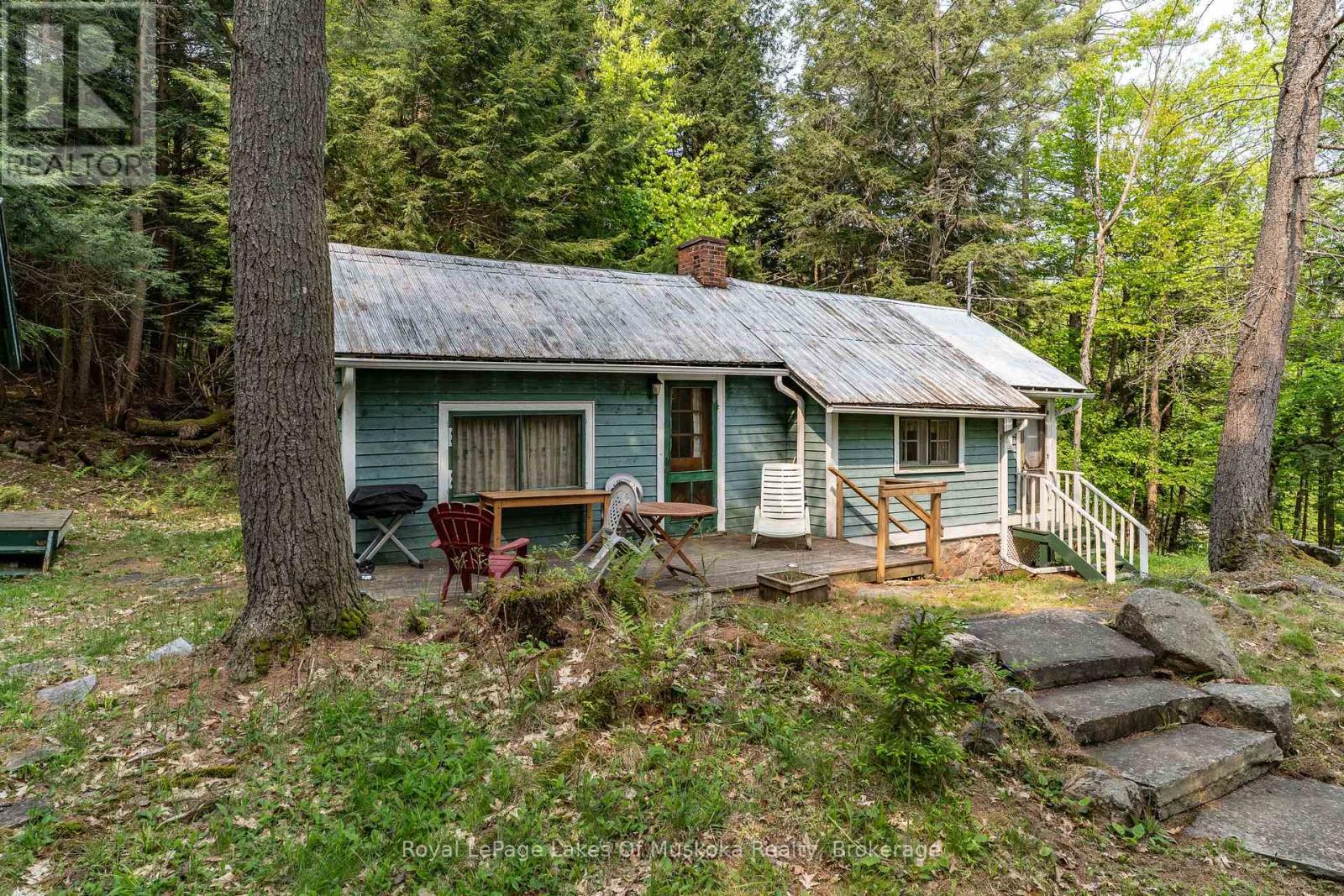 675 Muskoka 10 Road, Huntsville (Stephenson), Ontario  P0B 1L0 - Photo 26 - X12198605