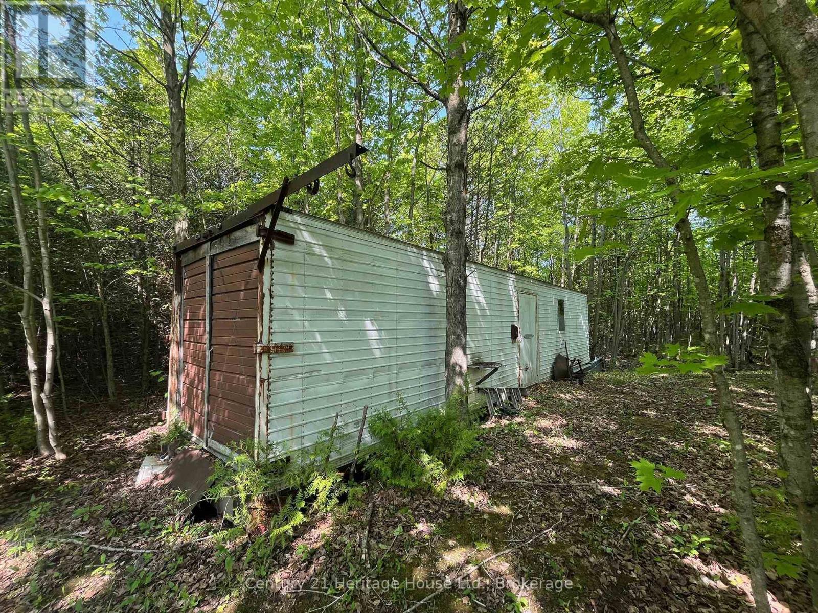 502774 Sideroad 9 Wgr, West Grey, Ontario  N0G 1R0 - Photo 5 - X12198610