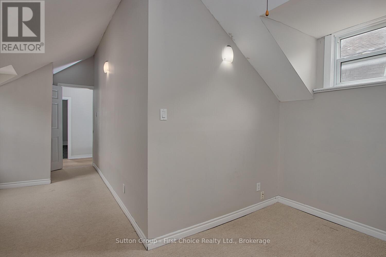 151 Caledonia Street, Stratford, Ontario  N5A 5W7 - Photo 17 - X12198612