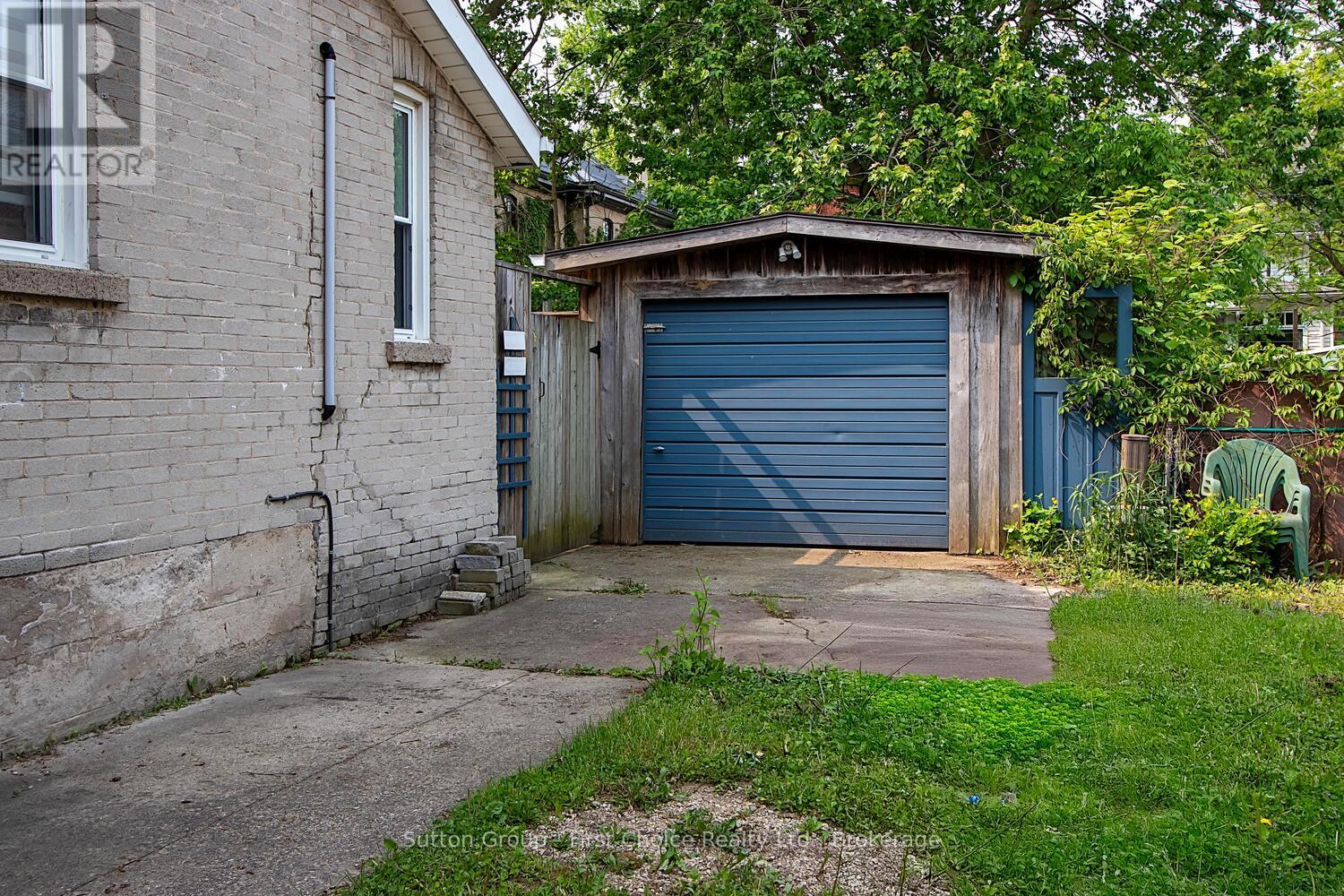 151 Caledonia Street, Stratford, Ontario  N5A 5W7 - Photo 24 - X12198612