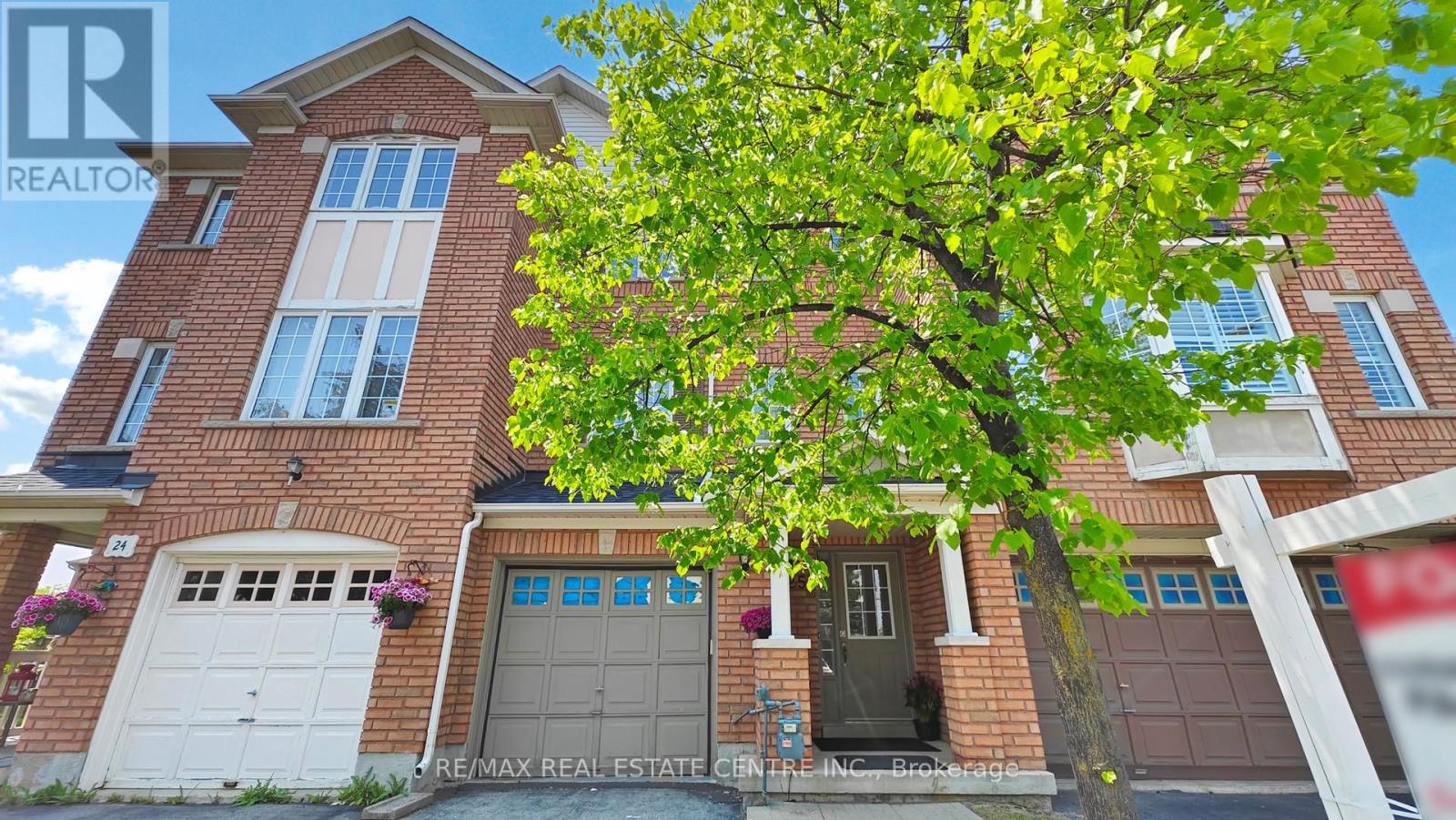 25 - 250 Richvale Drive S, Brampton (Heart Lake East), Ontario  L6Z 4W2 - Photo 2 - W12198483