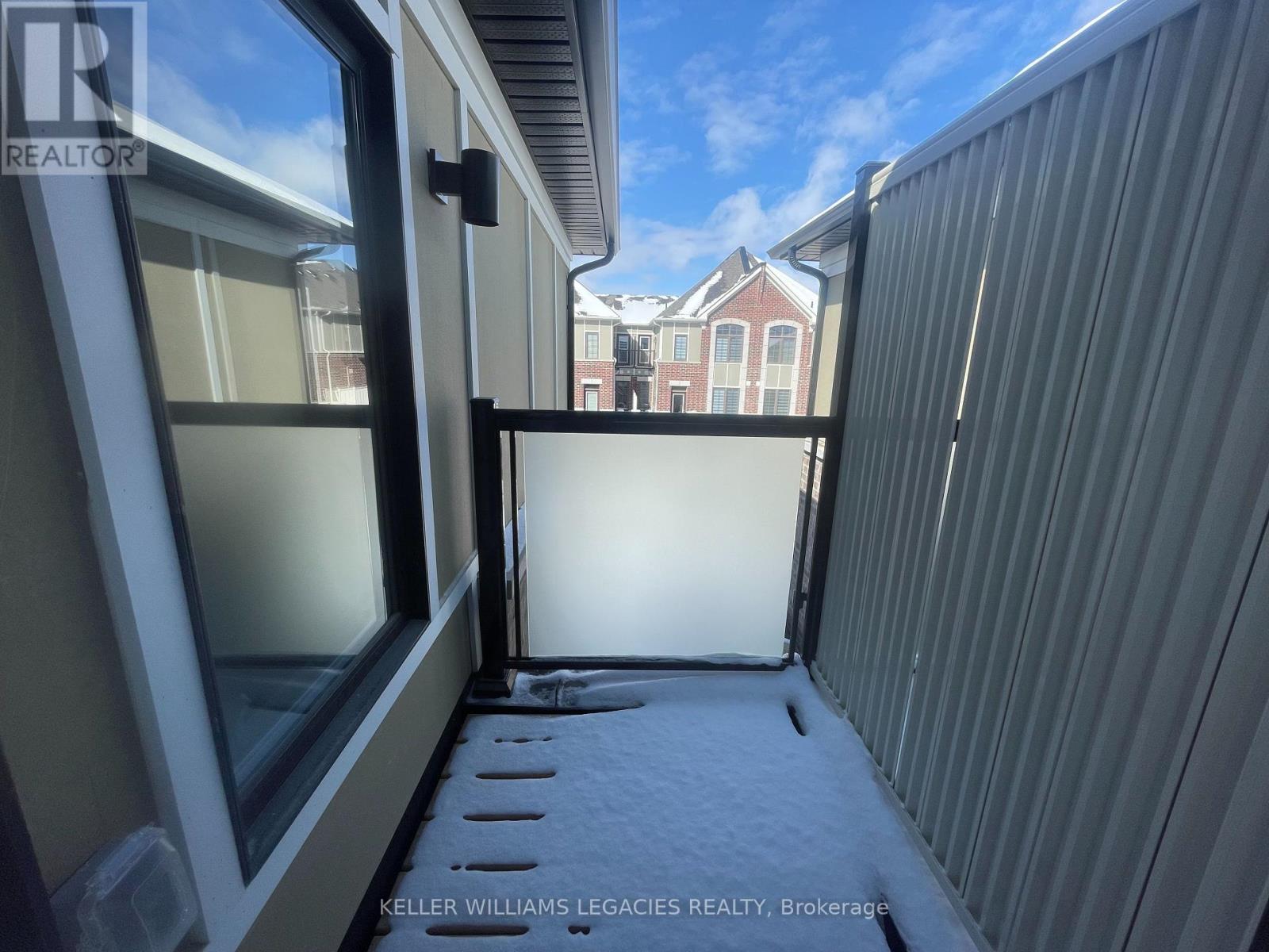49 Melmar Street, Brampton, Ontario  L7A 5K5 - Photo 11 - W12198513