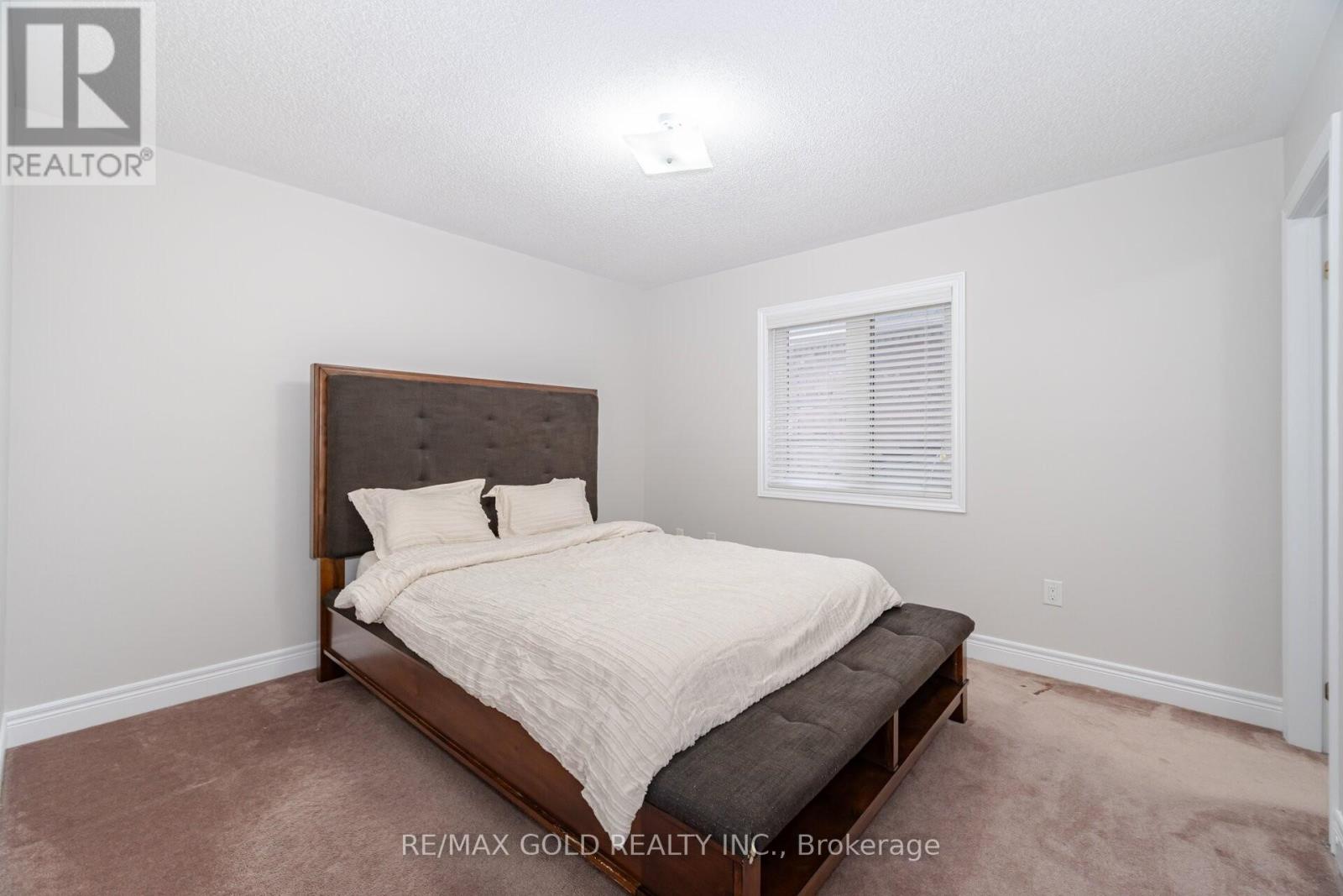 61 Birch Tree Trail, Brampton (Bram East), Ontario  L6P 3M8 - Photo 17 - W12198529