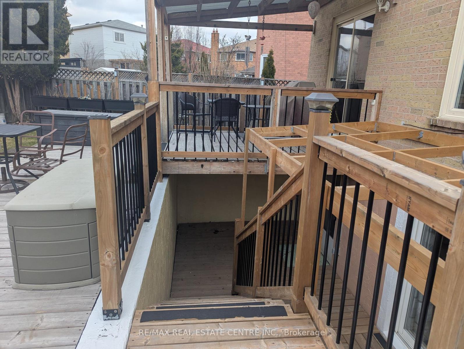 4322 Waterford Crescent, Mississauga, Ontario  L5R 2B3 - Photo 24 - W12082830