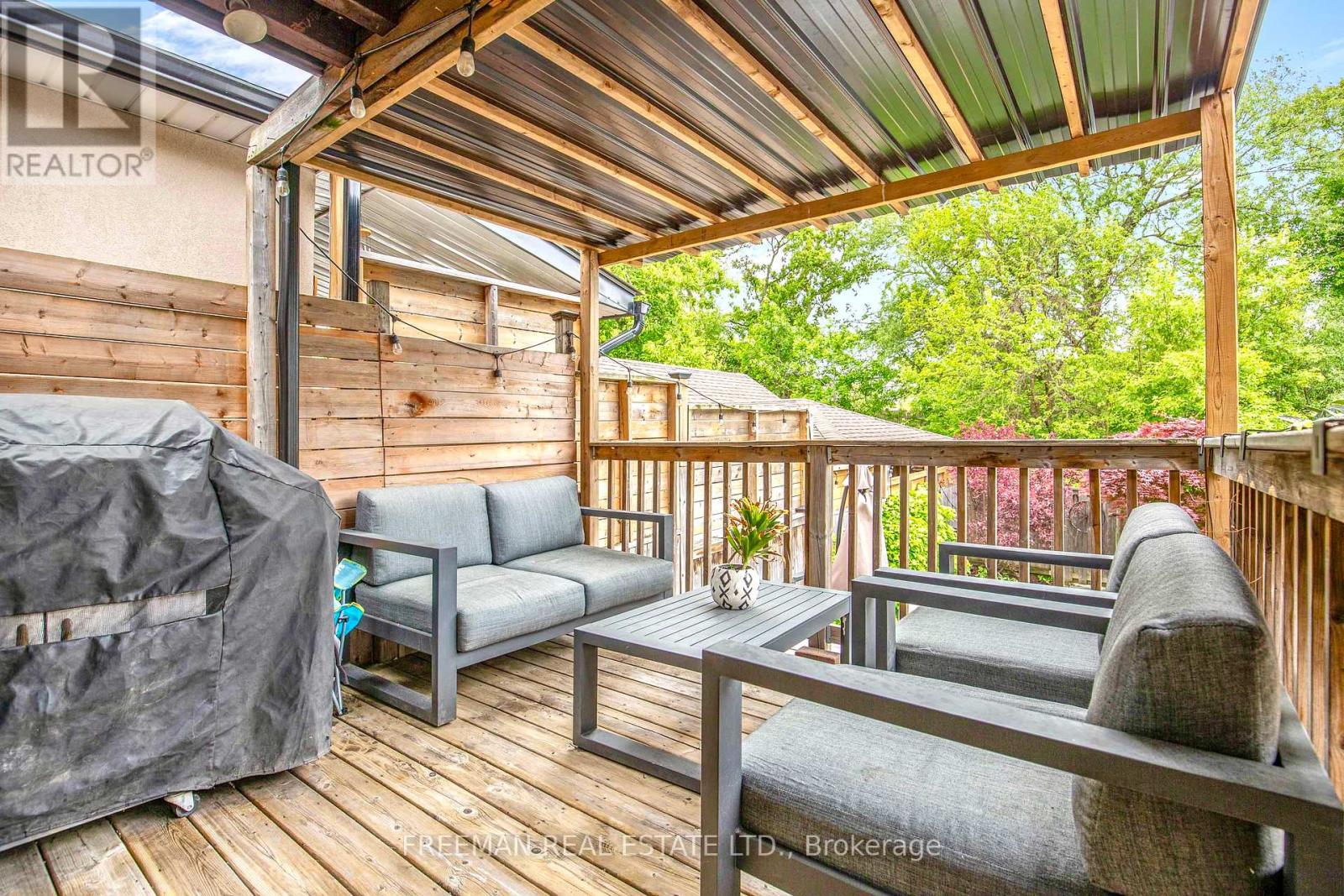 14 Hilldale Road, Toronto (Rockcliffe-Smythe), Ontario  M6N 3Y2 - Photo 33 - W12198570