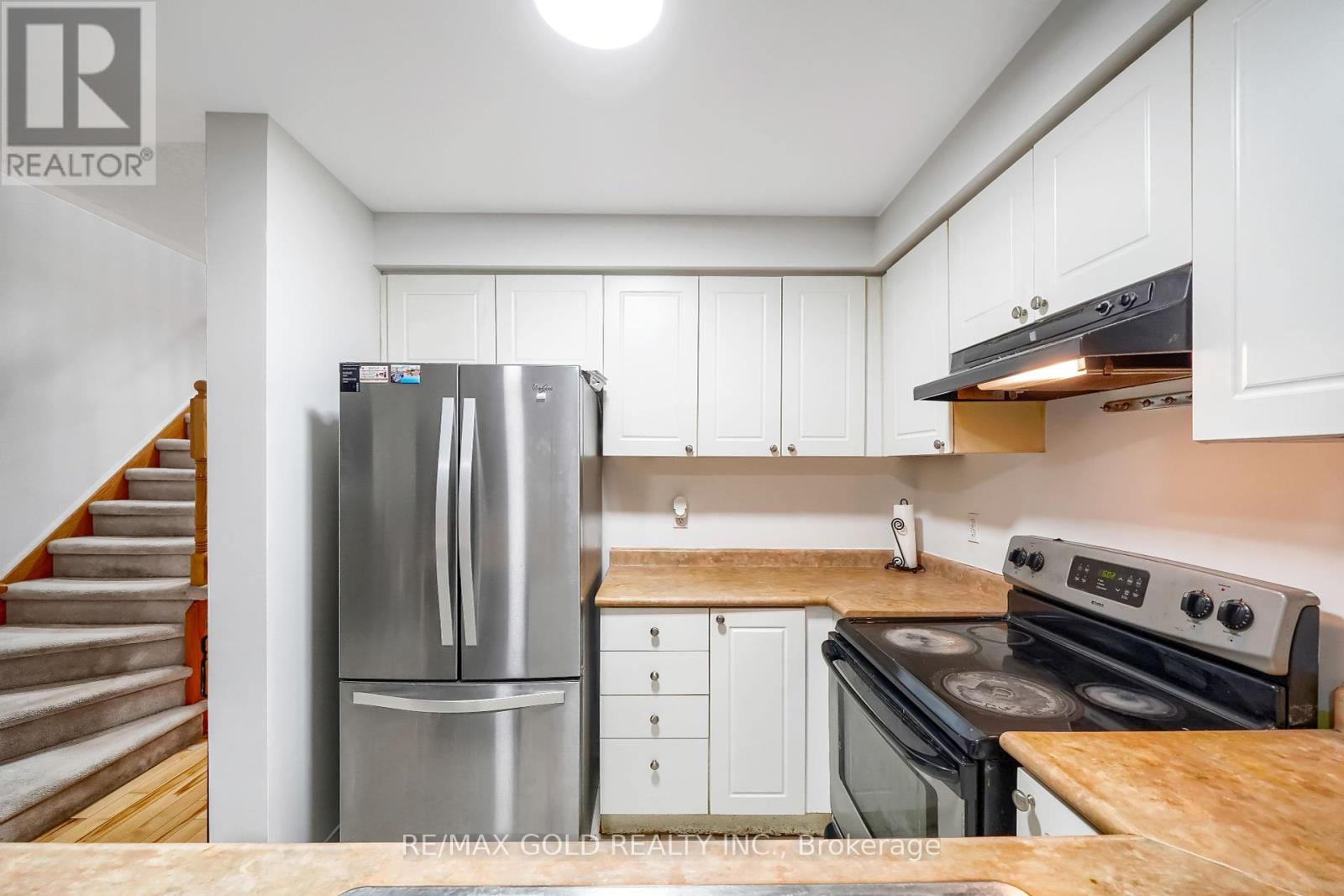 33 - 5055 Heatherleigh Avenue, Mississauga, Ontario  L5V 2R6 - Photo 12 - W12089119