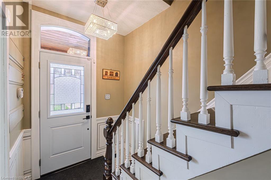 Property at 12 GRANDVIEW Street image 4