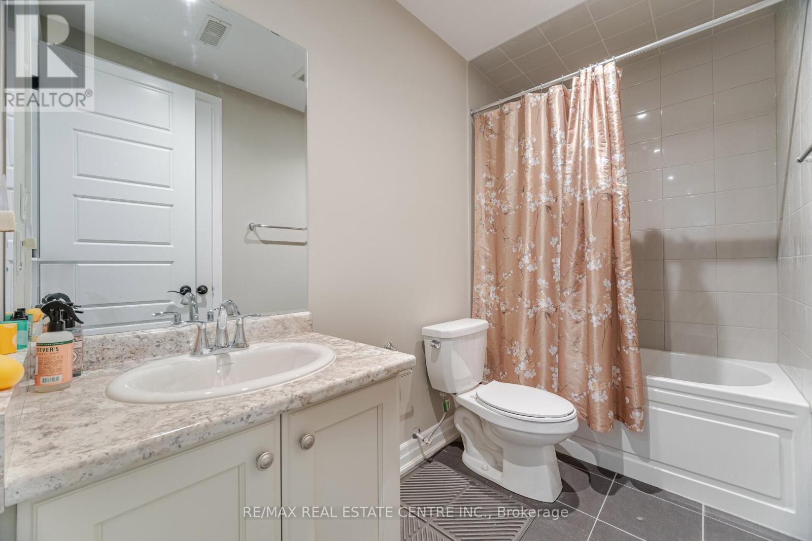 156 Camellia Crescent, Oakville, Ontario  L6H 1L2 - Photo 31 - W12153812