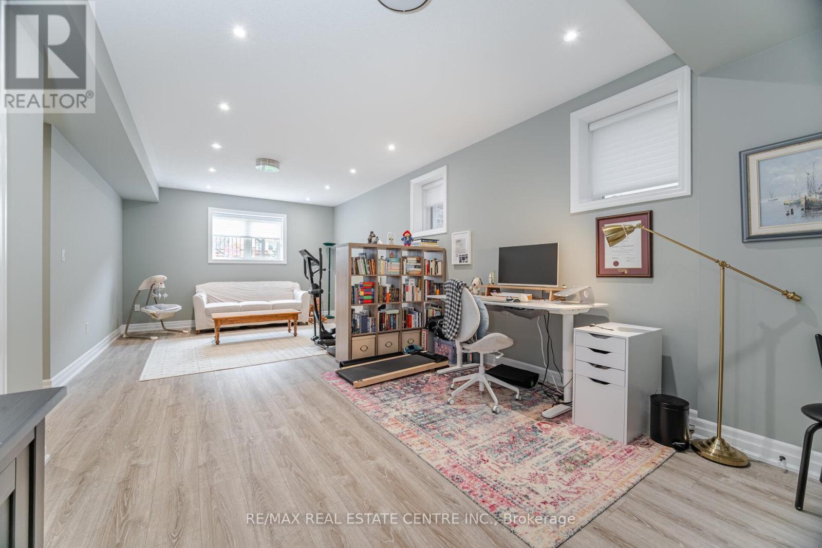 156 Camellia Crescent, Oakville, Ontario  L6H 1L2 - Photo 30 - W12153812