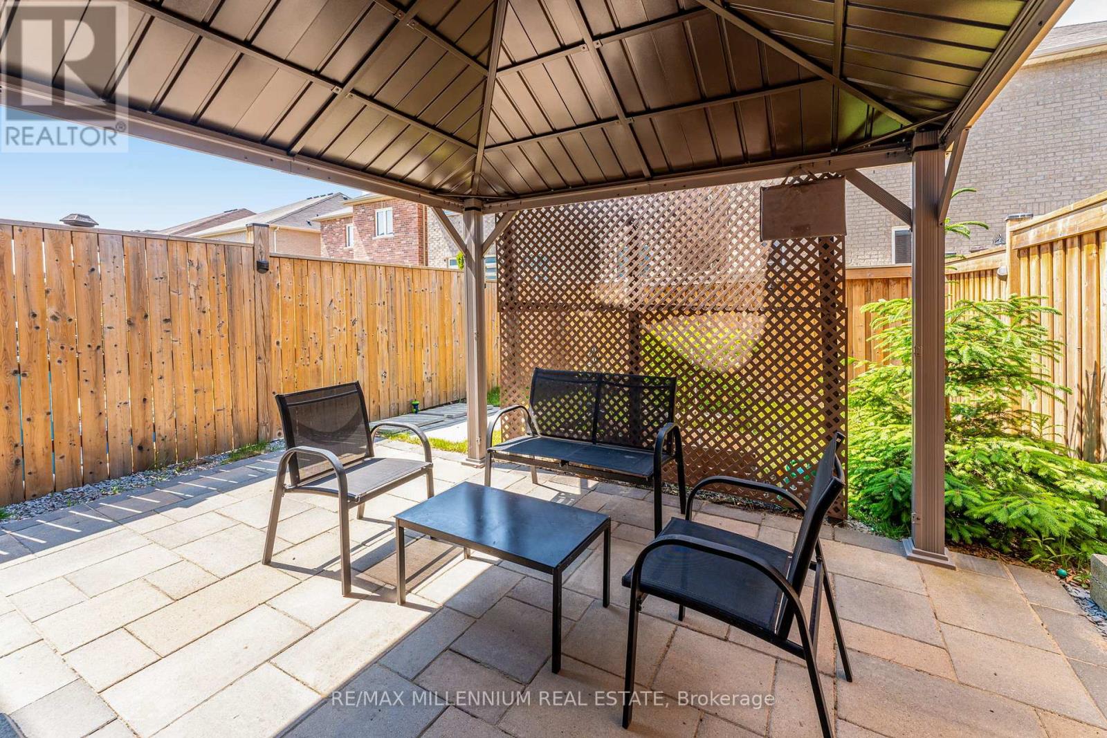 494 Queen Mary Drive, Brampton, Ontario  L7A 4N3 - Photo 37 - W12196447