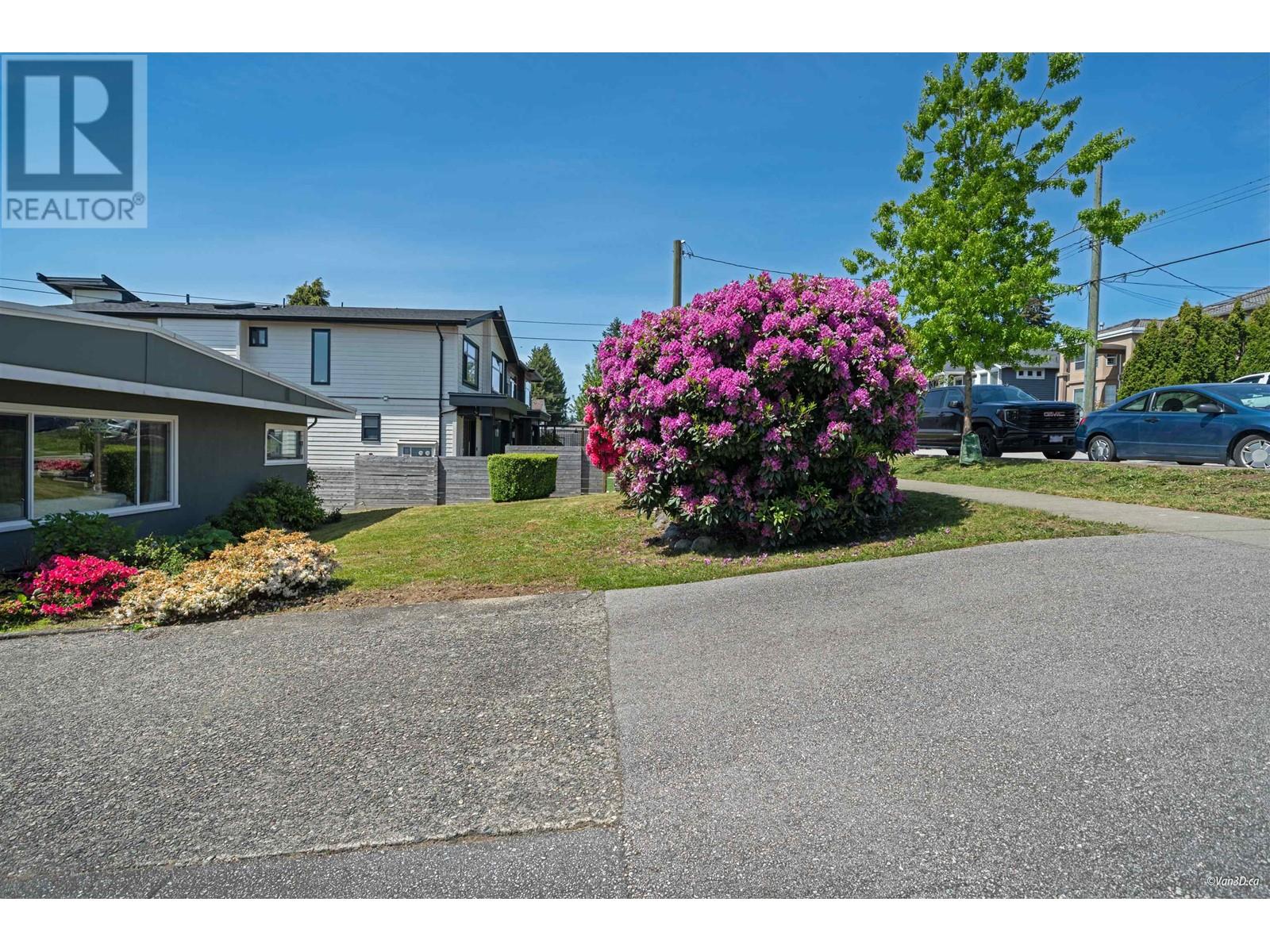 916 Stewart Avenue, Coquitlam, British Columbia  V3K 2N6 - Photo 4 - R3007742