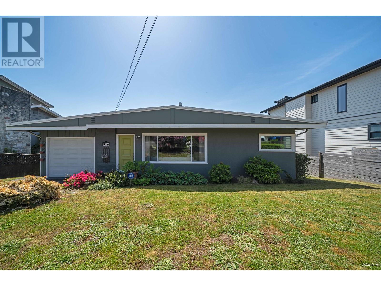 916 STEWART AVENUE, Coquitlam, British Columbia