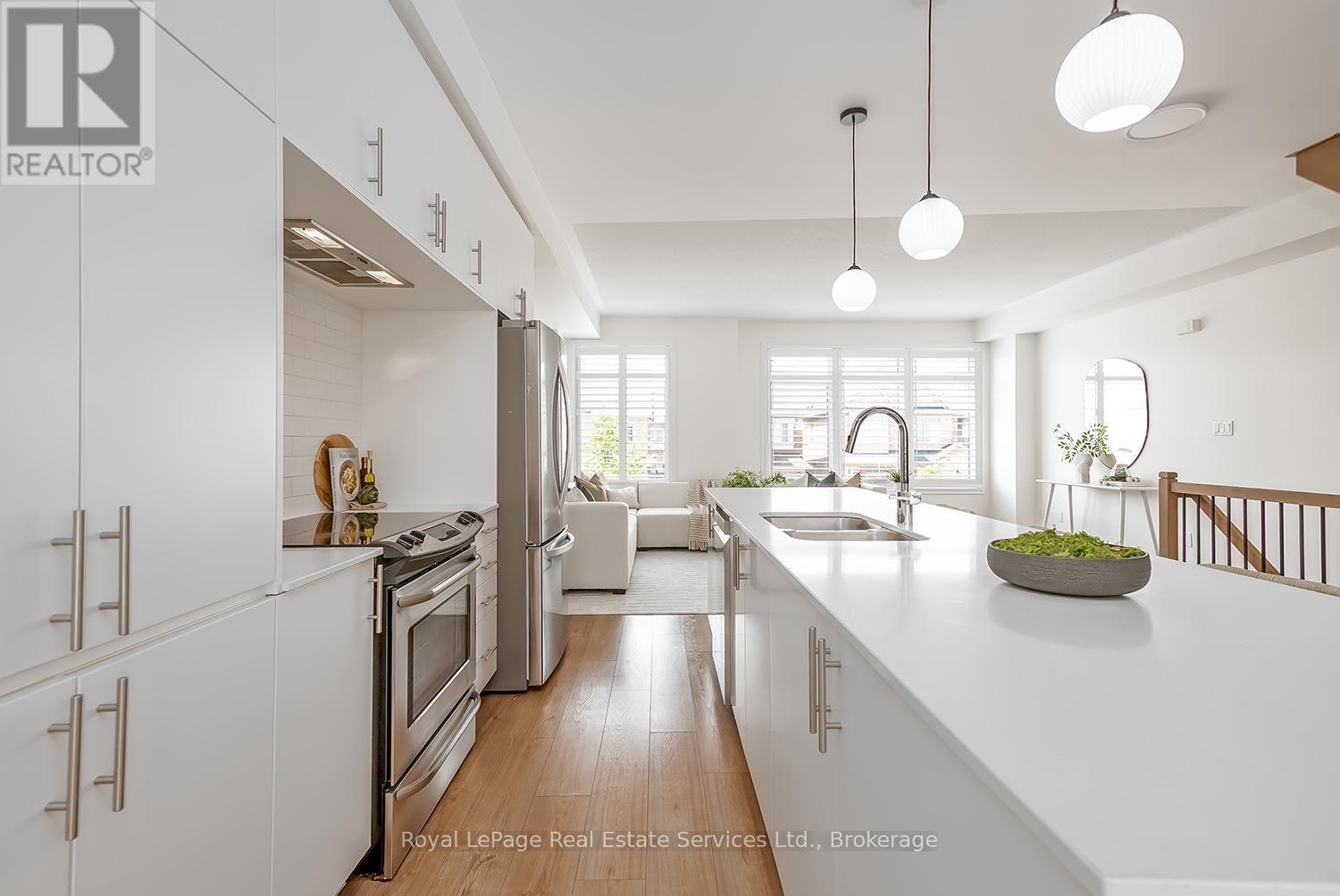 3177 Ernest Appelbe Boulevard, Oakville (Go Glenorchy), Ontario  L6H 0P1 - Photo 17 - W12198634