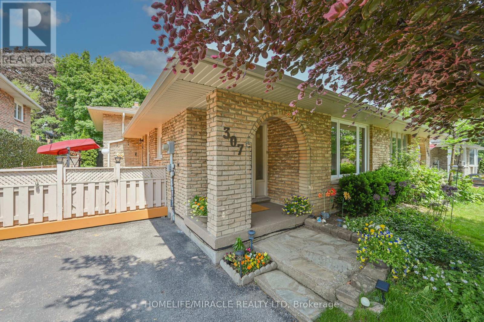 307 Magnolia Drive, Hamilton, Ontario  L9C 6R2 - Photo 1 - X12198457