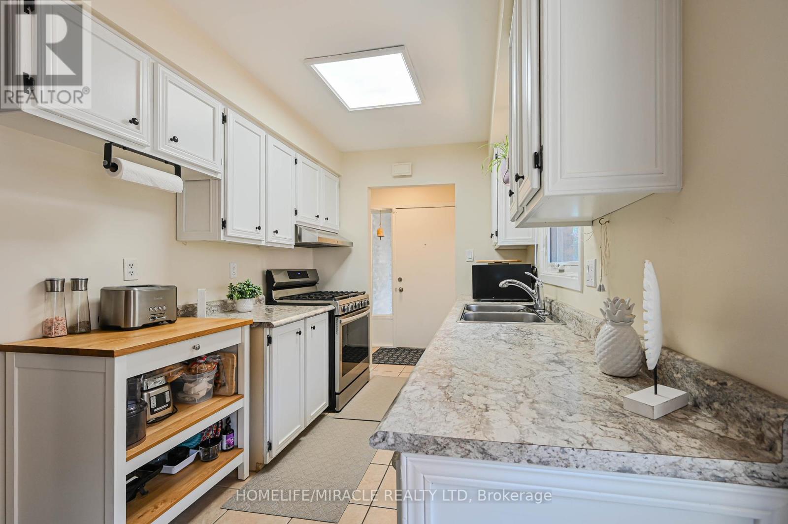 307 Magnolia Drive, Hamilton, Ontario  L9C 6R2 - Photo 19 - X12198457