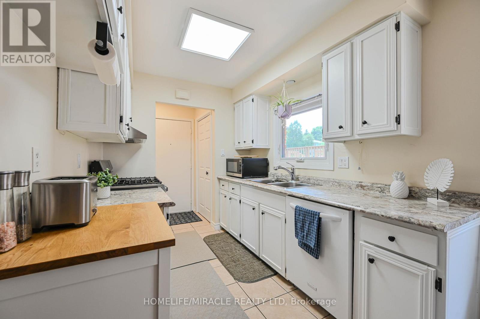 307 Magnolia Drive, Hamilton, Ontario  L9C 6R2 - Photo 20 - X12198457