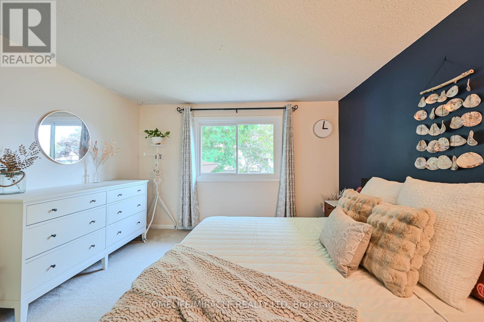 307 Magnolia Drive, Hamilton (Fessenden), Ontario  L9C 6R2 - Photo 26 - X12198457