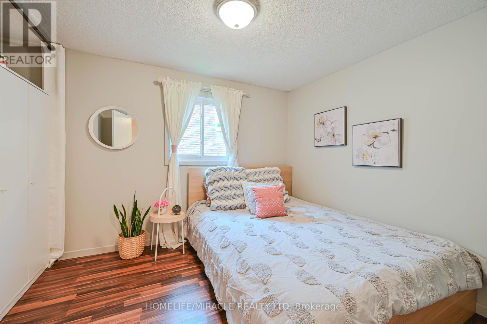 307 Magnolia Drive, Hamilton, Ontario  L9C 6R2 - Photo 28 - X12198457