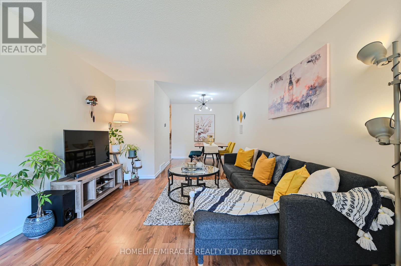 307 Magnolia Drive, Hamilton, Ontario  L9C 6R2 - Photo 7 - X12198457