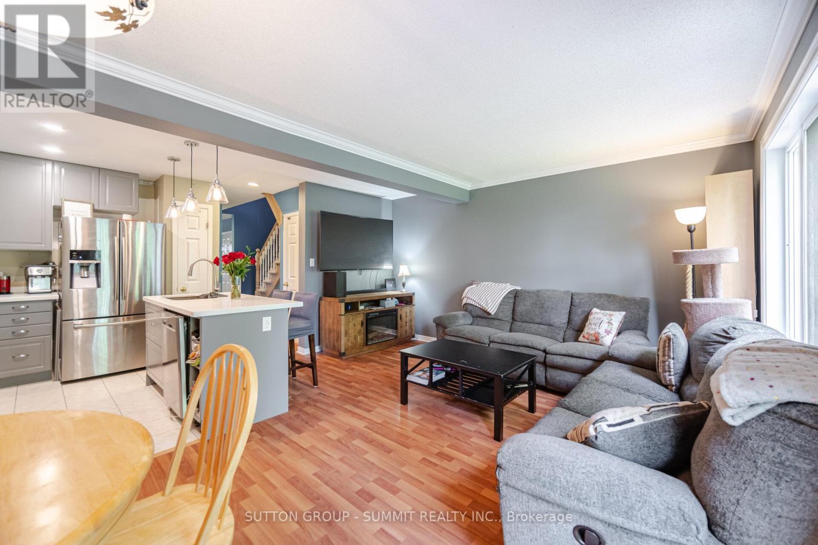 32 - 1809 Upper Wentworth Street, Hamilton, Ontario  L9B 2R9 - Photo 3 - X12198506