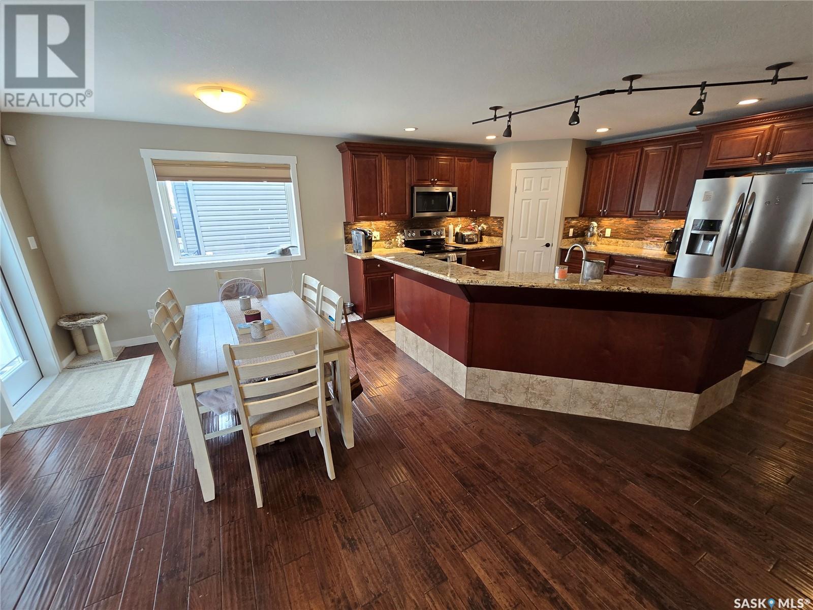 721 Barber Crescent, Weyburn, Saskatchewan  S4H 0B9 - Photo 14 - SK006639