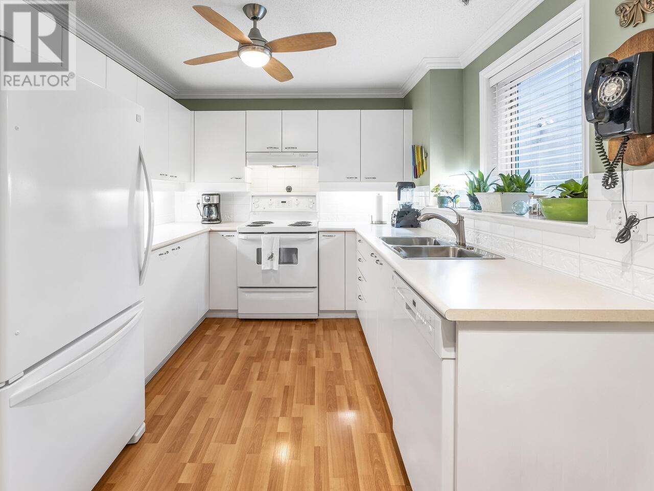 207 12 Laguna Court, New Westminster, British Columbia  V3M 6W4 - Photo 5 - R3004522