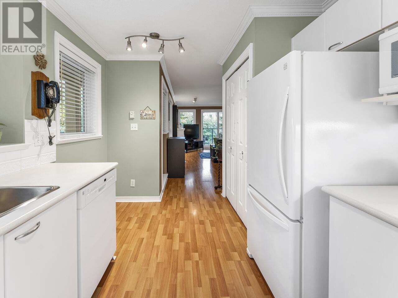 207 12 Laguna Court, New Westminster, British Columbia  V3M 6W4 - Photo 6 - R3004522